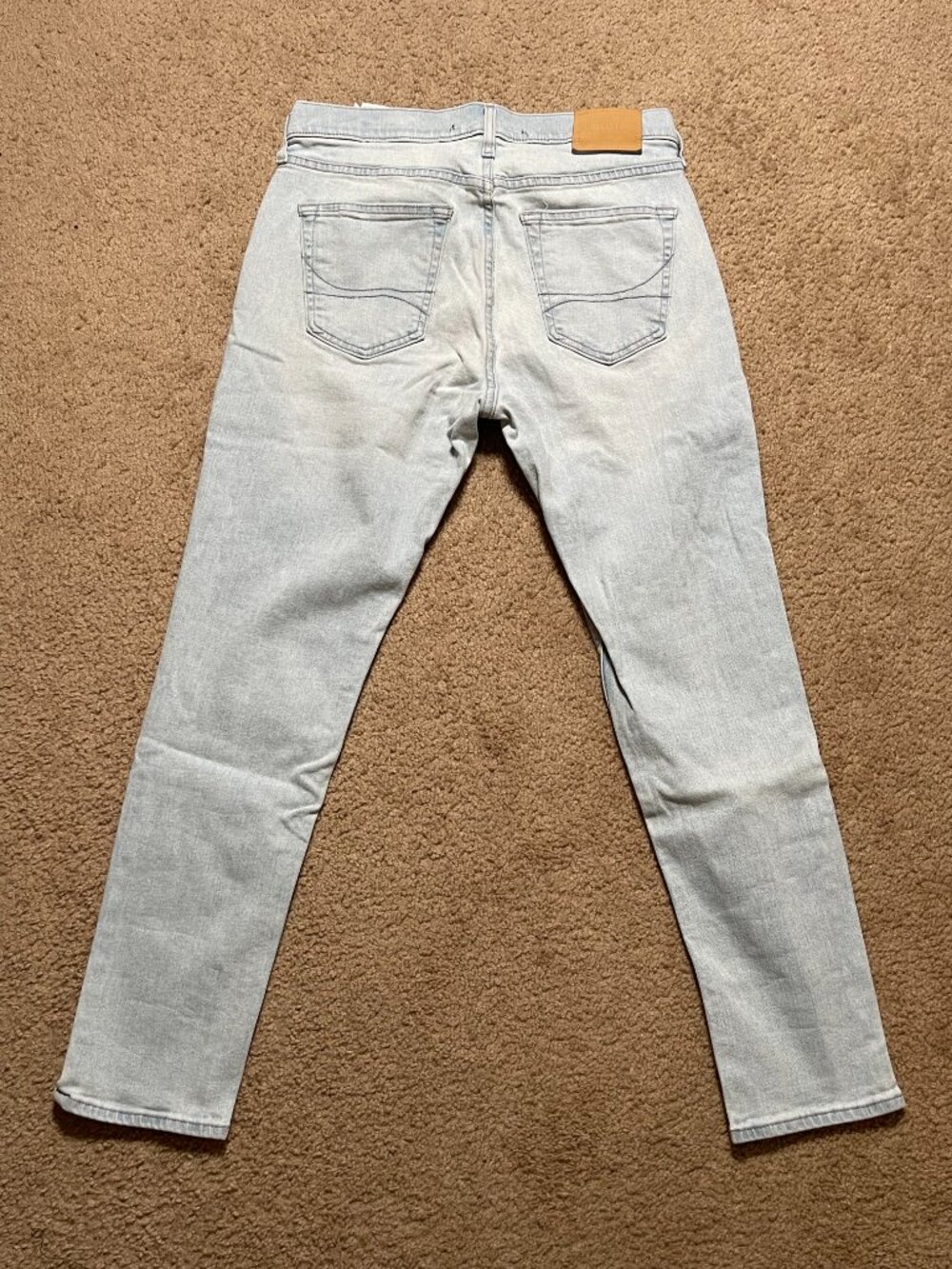 Hollister 30x30 Epic Flex Athletic Skinny Ripped Light Blue Denim Jeans - Picture 2 of 4